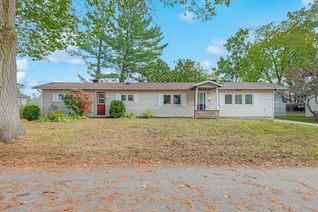 Detached House for Sale, 6 Carruthers St S, Wasaga Beach, ON