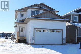 Detached House for Sale, 119 Livingston Close, Red Deer, AB