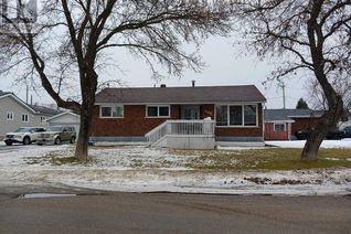 House for Sale, 602 Reynolds St, Iroquois Falls, ON