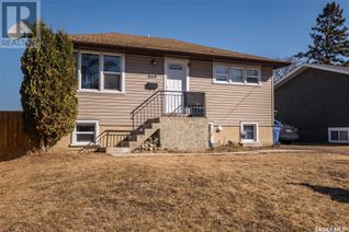 House for Sale, 860 7th Street E, Prince Albert, SK