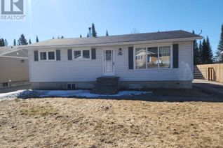 Bungalow for Sale, 50 Redwing Ave, Manitouwadge, ON