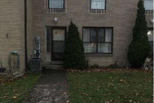 Townhouse for Sale, 172 Fleetwood Cres #., Brampton, ON