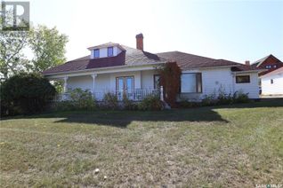Detached House for Sale, 132 28th Street, Battleford, SK