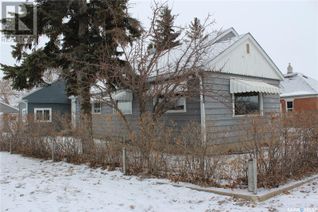 Detached House for Sale, 337 4th Street, Estevan, SK