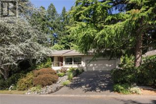 House for Sale, 1042 Thistlewood Dr, Saanich, BC