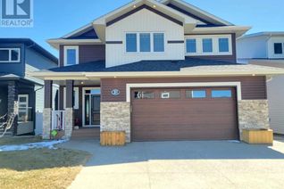 Detached House for Sale, 21 Longmire Close, Red Deer, AB
