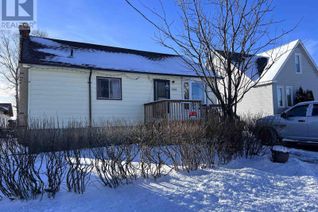 Bungalow for Sale, 204 Angus St, Schreiber, ON