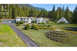 Detached House for Sale, 4111 Mikkelson Frontage Road, Tappen, BC