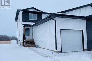 Semi-Detached House for Sale, 301 Reddekopp Crescent, Warman, SK