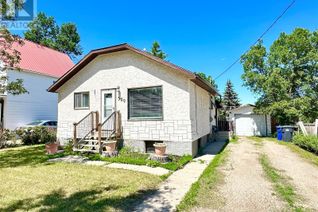 Bungalow for Sale, 509 6th Avenue, Weyburn, SK