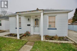 Bungalow for Sale, 742 Oxford Street E, London, ON