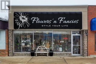 Florist/Gifts Non-Franchise Business for Sale, 121 Centre Street, Vulcan, AB