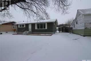 House for Sale, 656 4th Street W, Shaunavon, SK