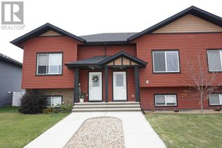 Townhouse for Sale, 4320 Homestead Road, Lacombe, AB