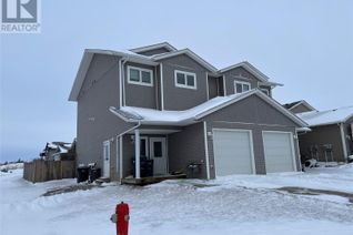 Duplex for Sale, 806 88 Avenue, Dawson Creek, BC