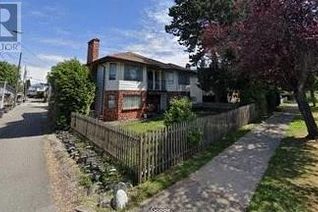 Detached House for Sale, 2215 E 51st Avenue, Vancouver, BC