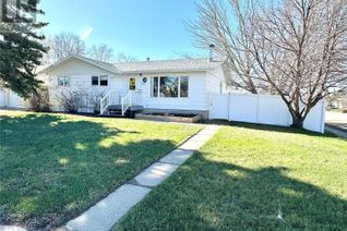 Bungalow for Sale, 745 Duncan Drive, Weyburn, SK