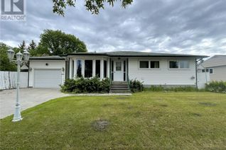 Detached House for Sale, 406 1st Street E, Meadow Lake, SK