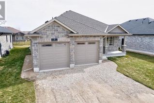 Bungalow for Sale, 5 Winchester Crescent, Listowel, ON