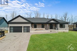 Detached House for Sale, 420 Ginger Crescent, Metcalfe, ON