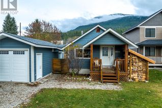Detached House for Sale, 1408 Third Street W, Revelstoke, BC