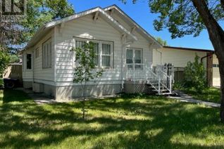 Bungalow for Sale, 394 2nd Street W, Shaunavon, SK