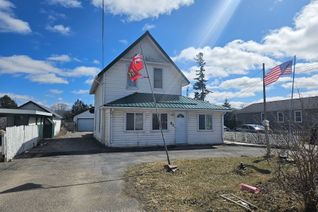 Detached House for Sale, 85 Lindsay St, Kawartha Lakes, ON
