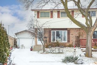 Freehold Townhouse for Sale, 120 Gainsborough Rd W, Hamilton, ON