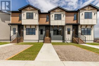 Freehold Townhouse for Sale, 359 9 Street, Fort Macleod, AB