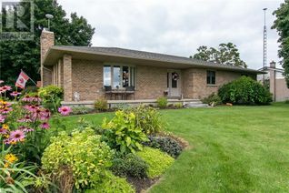 Bungalow for Sale, 1a Crawford Street, Wingham, ON