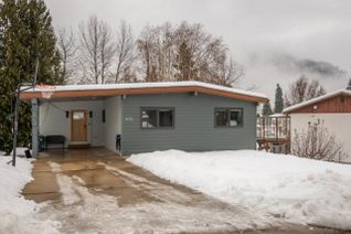 Detached House for Sale, 905 8th Street, Montrose, BC