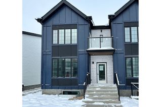 Freehold Townhouse for Sale, 7744 Yorke Me Nw Nw, Edmonton, AB