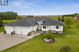 Bungalow for Sale, 35 East Ridge Boulevard, Rural Rocky View County, AB