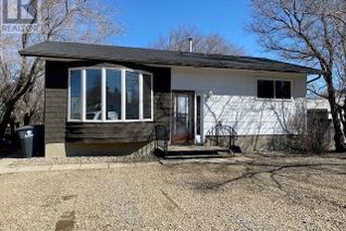 Detached House for Sale, 622 Pacific Avenue, Kerrobert, SK
