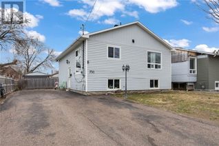 Raised Ranch-Style House for Sale, 751 Fourth Street, Renfrew, ON