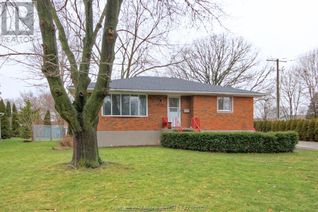 Detached House for Sale, 343 Dora Drive, Wallaceburg, ON