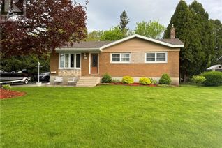 Bungalow for Sale, 919 Queen Street, Cornwall, ON