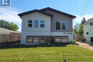 Detached House for Sale, 720 6th Street, Humboldt, SK