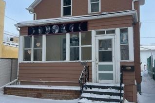 House for Sale, 1811 Quebec Street, Regina, SK