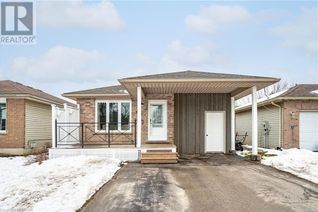 Detached House for Sale, 674 Perry Street, Fergus, ON