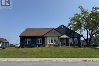 Detached House for Sale, 98 Sullivan Avenue, Gander, NL