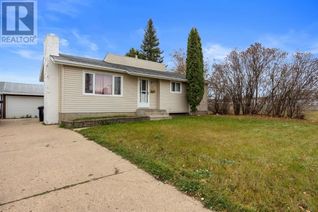 Bungalow for Sale, 15 Maciver Street, Fort McMurray, AB