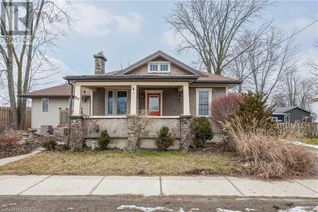 Property for Sale, 27 Canaan Street, Strathroy, ON