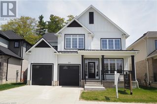 Detached House for Sale, 213 Fallowfield Drive, Kitchener, ON