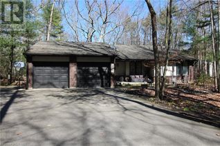 Bungalow for Sale, 10322 Grand Oaks Drive, Grand Bend, ON