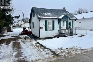 Detached House for Sale, 186 Third St, Dryden, ON