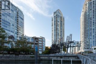 Condo Apartment for Sale, 1201 Marinaside Crescent #802, Vancouver, BC