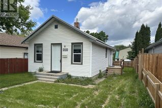 Detached House for Sale, 568 21st Street E, Prince Albert, SK