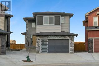 Detached House for Sale, 25 Red Sky Mews, Calgary, AB