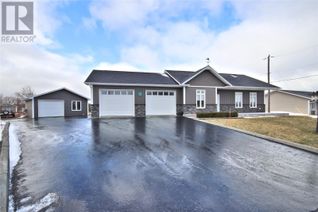 Freehold Townhouse for Sale, 5 Bears Cove Road, Bay Roberts, NL